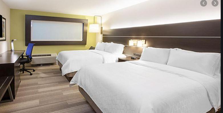 לוס אנג'לס Holiday Inn Express Hotel & Suites Woodland Hills By Ihg מראה חיצוני תמונה