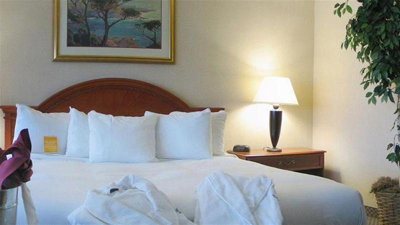 לוס אנג'לס Holiday Inn Express Hotel & Suites Woodland Hills By Ihg מראה חיצוני תמונה